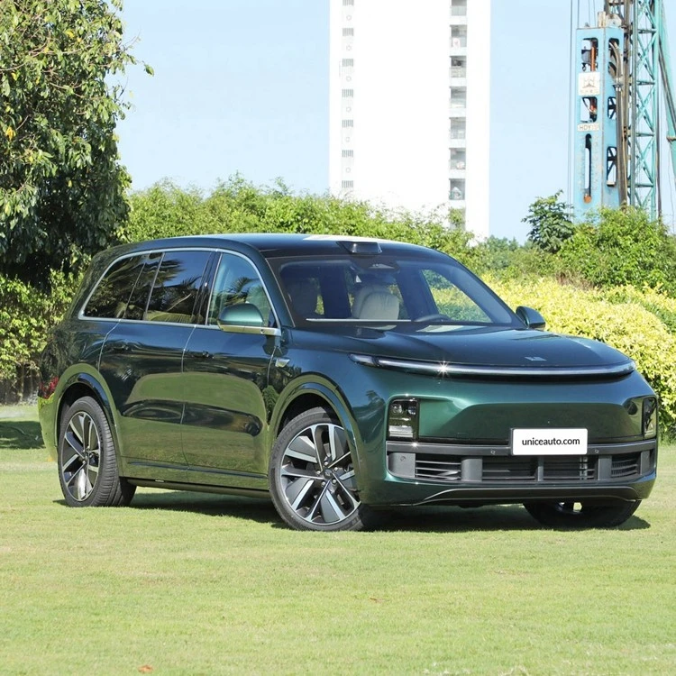 Lixiang L9 Four Wheel Drive Hybrid SUV Lixiang L9 Four Wheel Drive Hybrid SUV